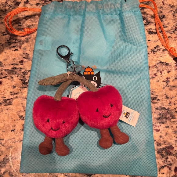 🍒Jellycat Amusable Cherries Bag Charm - Picture 2 of 6